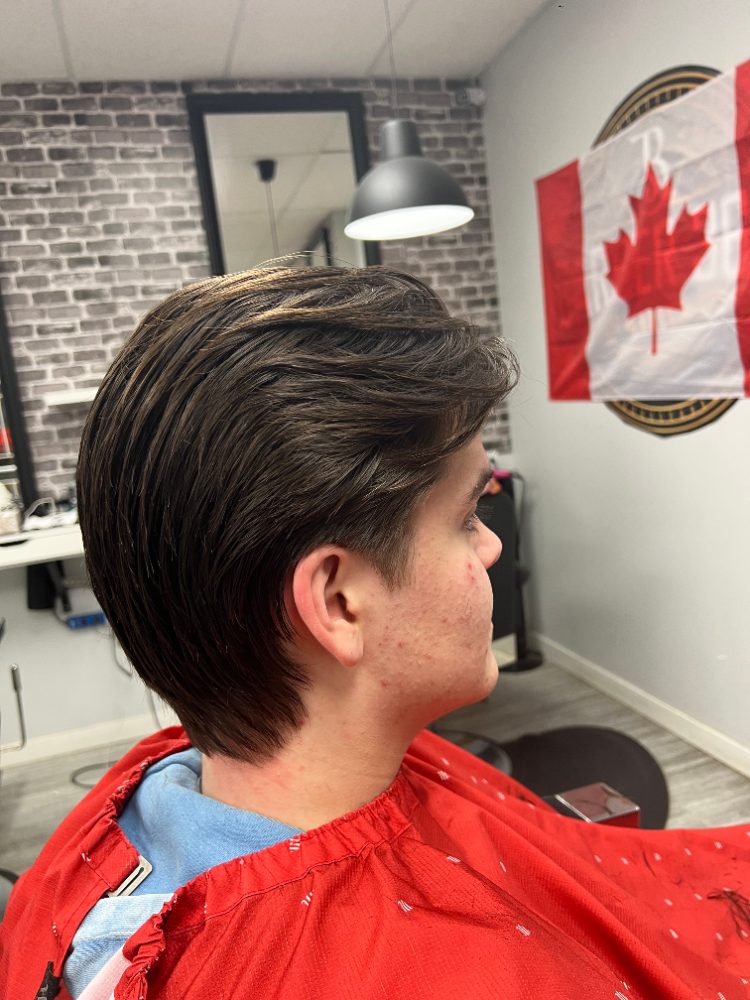Layered cut with a tapered neckline